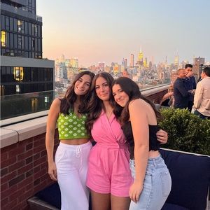 Hazel Boutique Green top